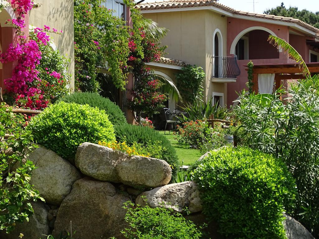 Hotel Mariposas Villasimius Bagian luar foto