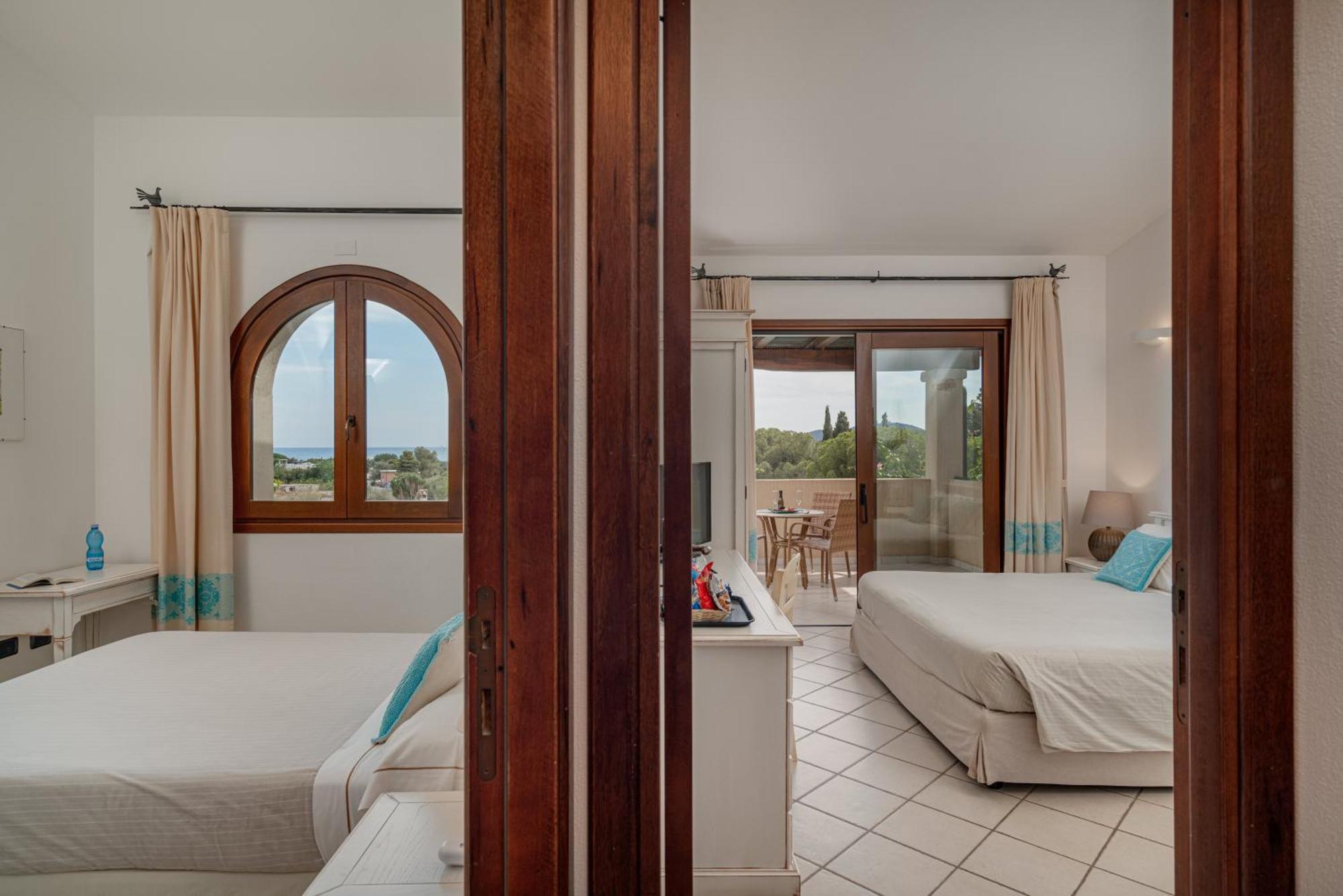 Hotel Mariposas Villasimius Bagian luar foto