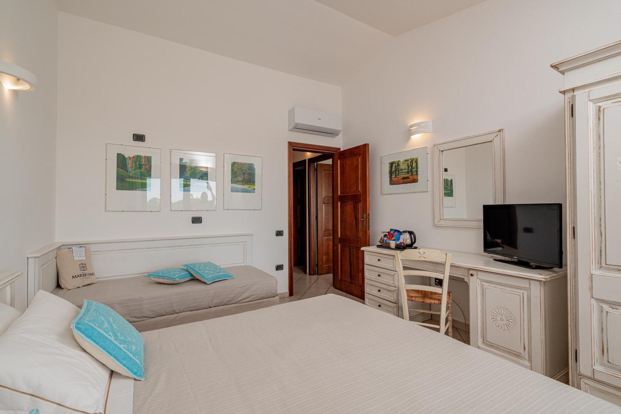 Hotel Mariposas Villasimius Bagian luar foto