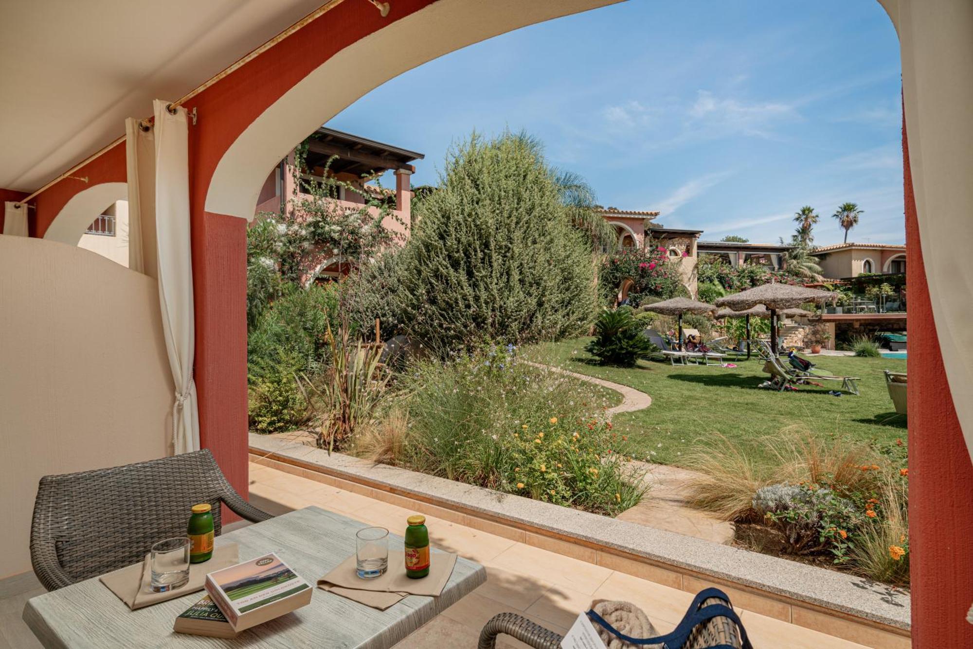 Hotel Mariposas Villasimius Bagian luar foto