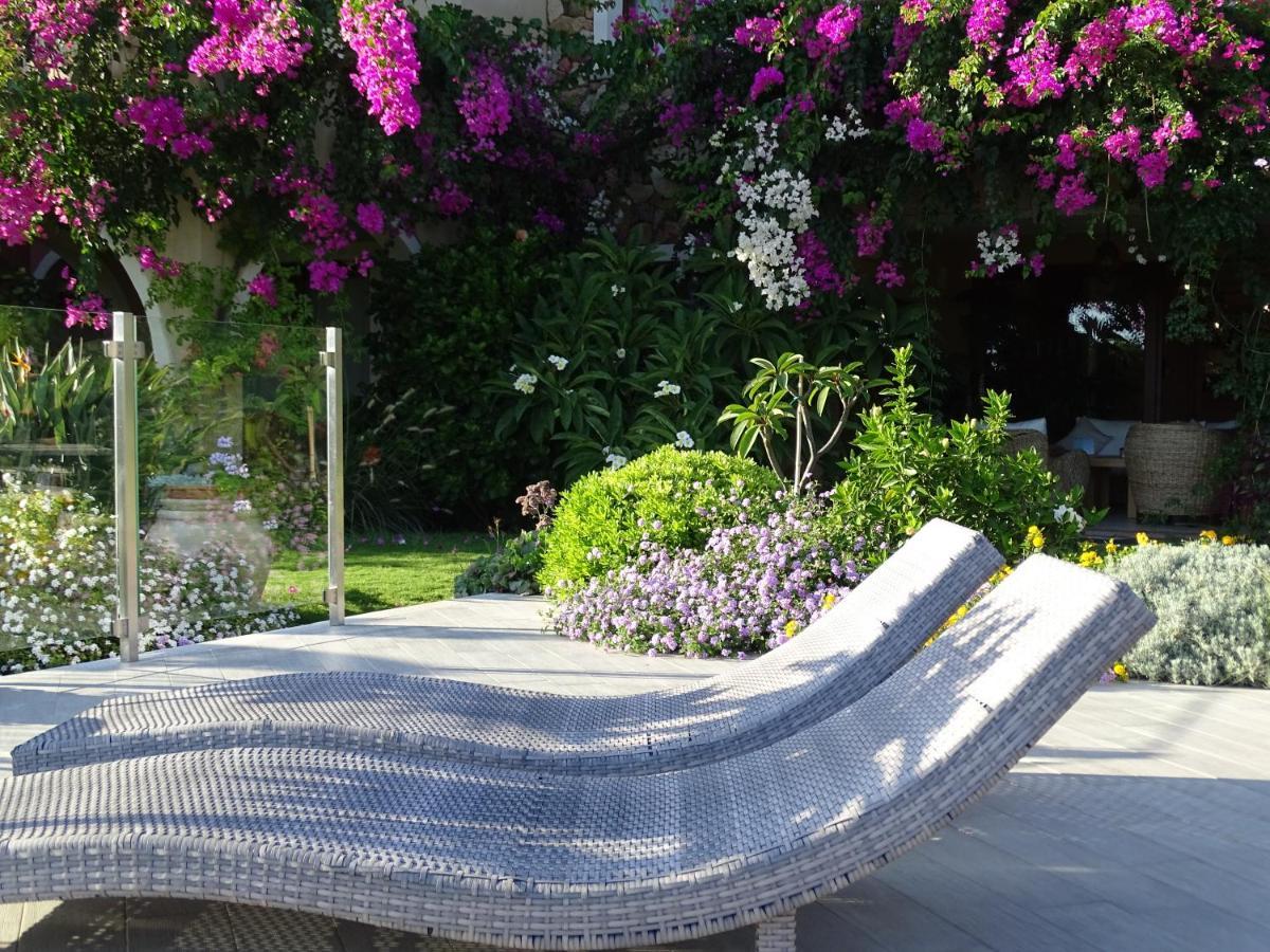 Hotel Mariposas Villasimius Bagian luar foto