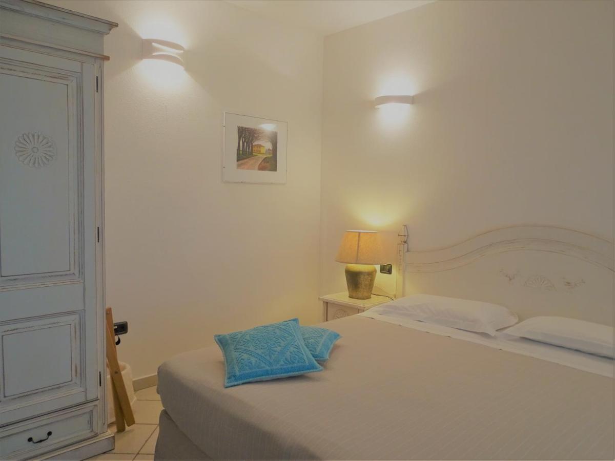 Hotel Mariposas Villasimius Bagian luar foto