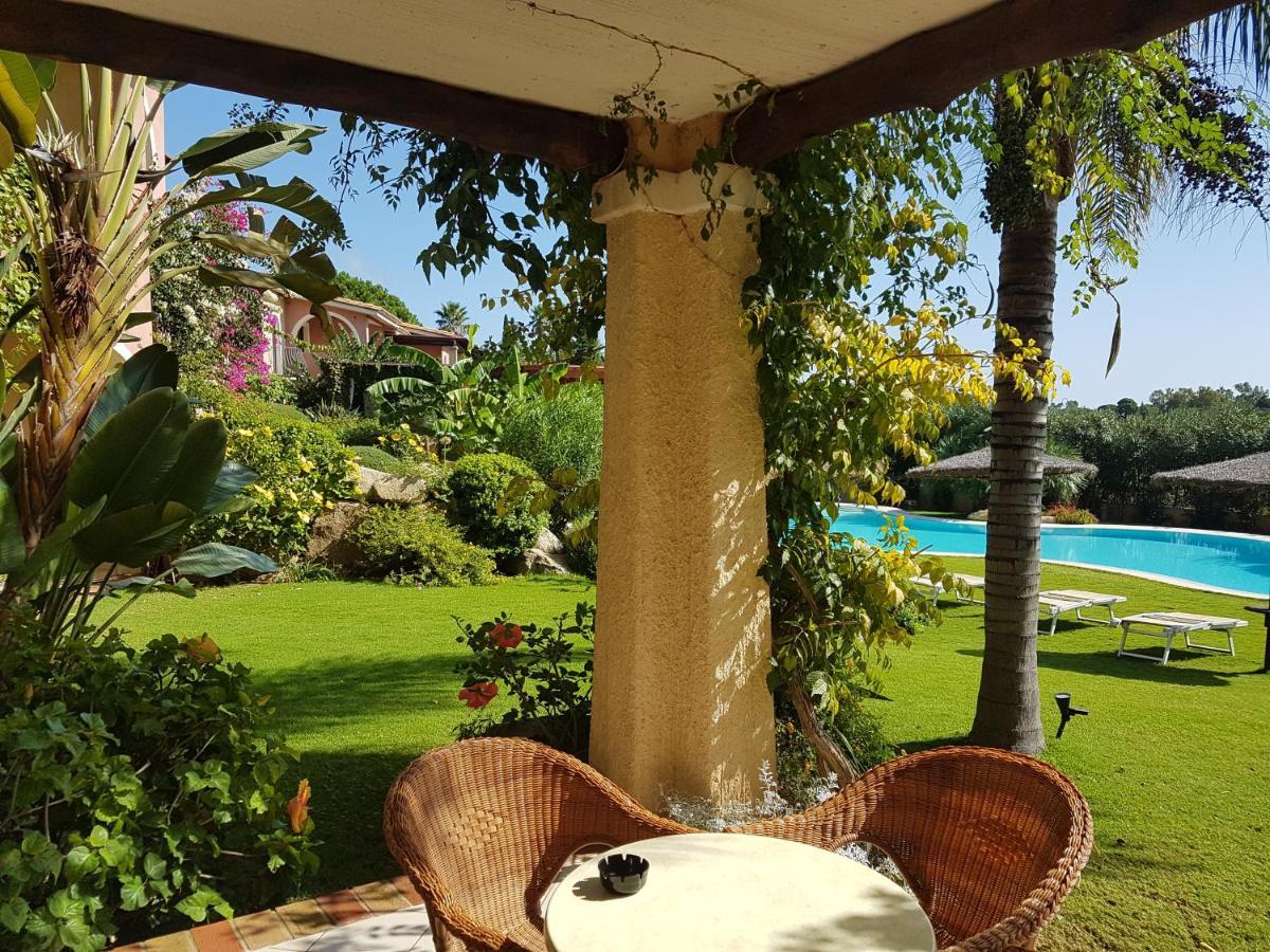Hotel Mariposas Villasimius Bagian luar foto